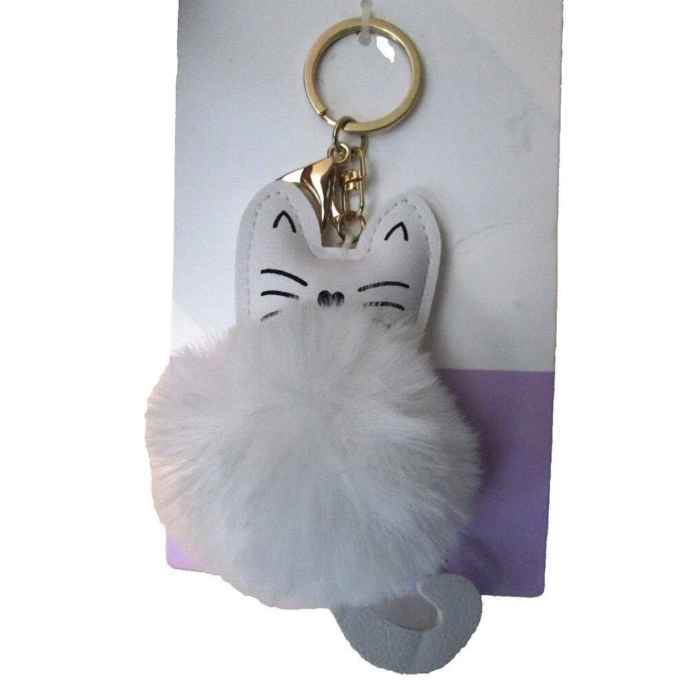 FOREVER 21 CAT POMPOM KEYCHAIN